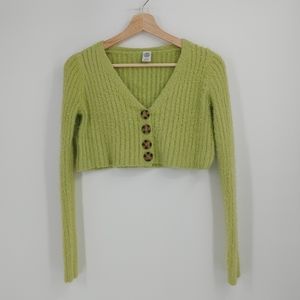 Urban Outfitters | cropped sweater